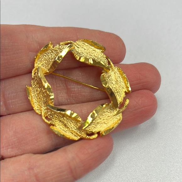 Cathe Vtg Brooch - Picture 1 of 2